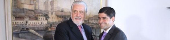 Jaques Wagner e ACM Neto discutem a melhor maneira de admnistrar Salvador