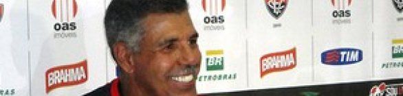 Toninho Cerezo elogia Alan Pinheiro e idealiza futebol dinâmico no Vitória