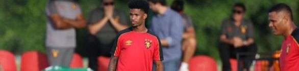 Vitória depende de acerto com Udinese para anunciar atacante Ewandro