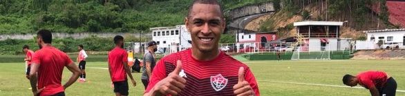 Com novos contratados Vitória divulga lista para enfrentar o Cuiabá