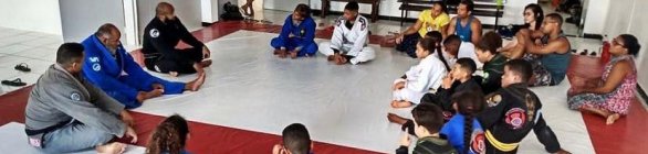 Projetos sociais ensinam Jiu-Jitsu para crianças e adolescentes em Salvador