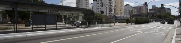 Governo mantém toque de recolher e proibição da venda de bebida alcoólica