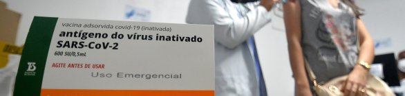 Infectologista reforça a importância de não escolher imunizante
