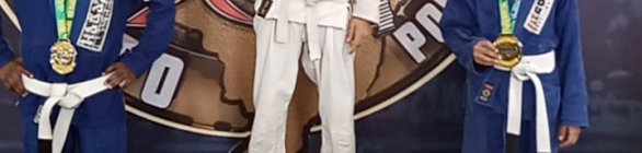 Garotos do Calabar levam ouro e bronze em torneio de Jiu-jitsu