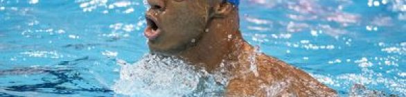 Medalhista paralímpico Gabriel Araújo bate recorde mundial