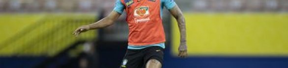 Lateral Danilo é cortado da seleção brasileira