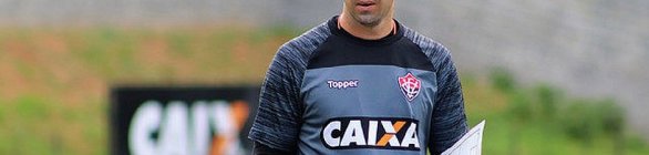 João Burse é o novo técnico do Vitória