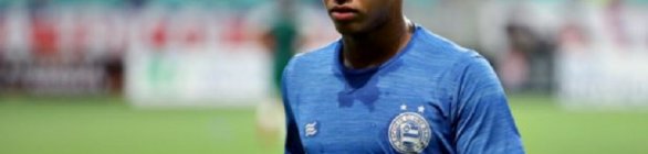 Bahia acerta renovação de contrato com lateral André até 2027