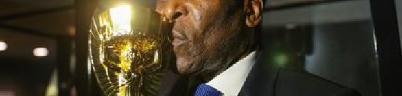 Pelé chega aos 82 anos recebendo homenagens