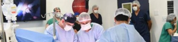 Médicos brasileiros fazem cirurgia intrauterina inédita no mundo
