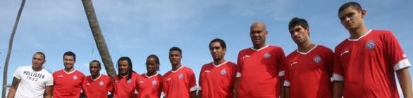 Titulares do Bahia goleiam em jogo-treino