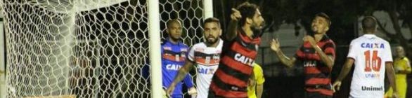 Vitória e Atlético-GO ficam no empate, mantêm jejuns e se complicam ainda mais