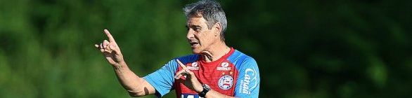 Carpegiani exalta evolução do Bahia no segundo tempo: “Da água para o vinho”