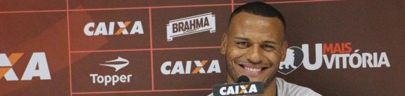 Surpresa na escalação, Patric se diz aliviado com fim do jejum do Vitória