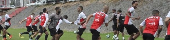 Vitória divulga lista de relacionados para partida deste domingo contra o Grêmio
