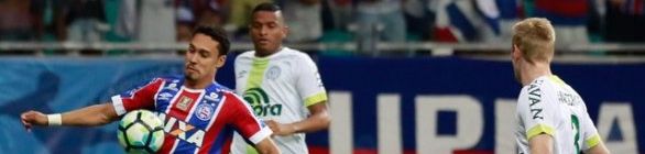 Em noite de homenagens, Chape vence o Bahia e segue viva na luta por Libertadore