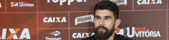 Contra o Fla, Fernando pede que torcedor se apegue a “boas memórias” do Barradão