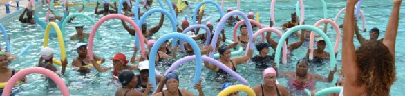 Sudesb realiza festival de natação e hidroginástica na piscina da Bonocô