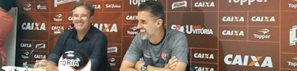 Diretor do Vitória fala sobre situação de Tréllez, renovações, procura por Kieza