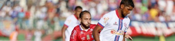 Tremendão marca de pênalti e impõe ao Bahia a segunda derrota da temporada