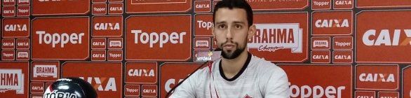 Soutto não se abala com saídas do Vitória: