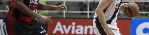 Em retorno a São Januário, Vasco leva virada do Vitória e é derrotado no NBB