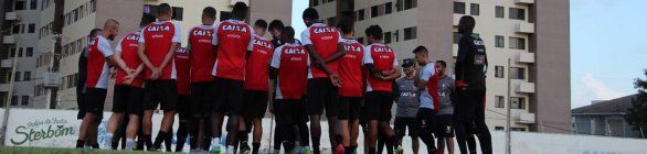 Jogadores do Vitória trabalharam no CT do ABC