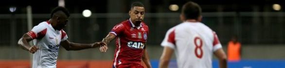 Vinícius repete dancinha Edigar desencanta e Bahia vence o Náutico na Fonte Nov