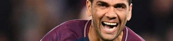 Dani Alves lamenta ausência de Neymar, mas diz que PSG também é forte sem ele