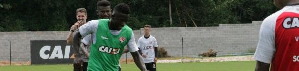 Com retornos de Kanu e Denilson, Vitória divulga lista de relacionados