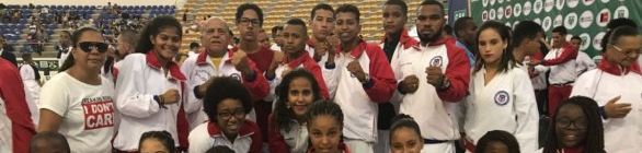 Campeonato Brasileiro de Karatê 2018 25atletas franciscanos trouxeram 30 medalha