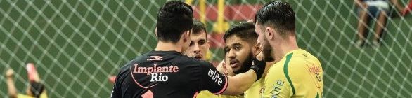 Com 2 gols de Douglas, Brasil vence 2º amistoso contra a Polônia em Uberaba