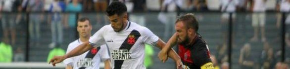 Vitória aproveita falhas e derrota o Vasco por 3 a 2 em São Januário