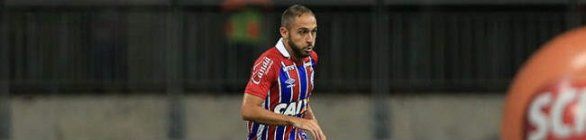 Guto parabeniza Élber por gol e avalia chances de Régis virar titular