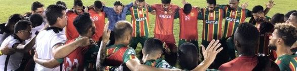 Em jogo de confusões, Sampaio empata com ABC e é finalista do Nordestão