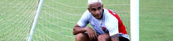 Após três meses em tratamento, Bryan mostra ansiedade para voltar a jogar