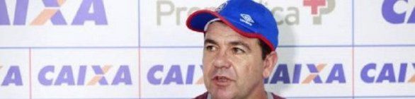 Enderson faz elogio após vaga nas oitavas da Sul-Americana