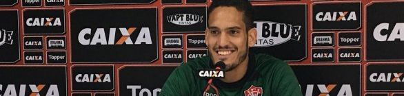 Ronaldo destaca ânimo novo do Vitória após triunfo sobre o Atlético-MG