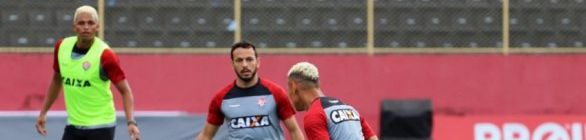 Com Fabiano, Vitória divulga lista de relacionados para enfrentar o Vasco