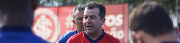 Enderson avalia situação delicada do Bahia no Brasileirão