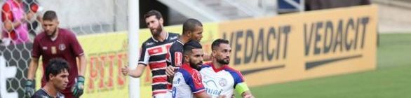 Com dois gols de Gilberto, Bahia bate o Santa Cruz na Arena Pernambuco