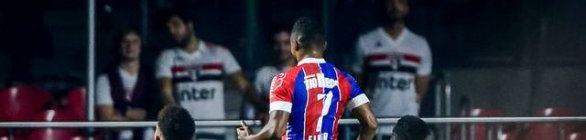 Com direito a olé no Morumbi, Bahia vence o São Paulo, que é vaiado pela torcida