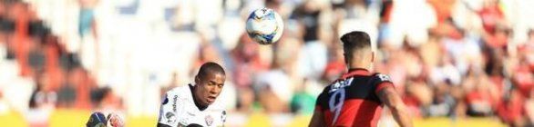 Vitória sai na frente mais cede o empate ao Atletico-Go