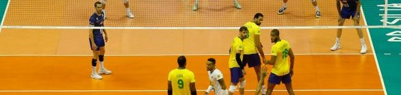 Classificado às finais mesmo antes de entrar em quadra, Brasil
