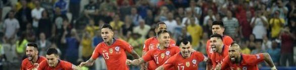 Chile supera Colômbia nos pênaltis e está na semifinal