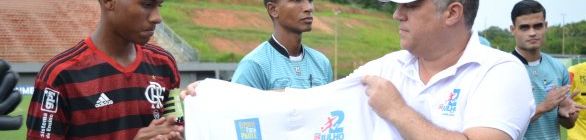 Sudesb homenageia equipe do Flamengo na Copa 2 de Julho sub 15