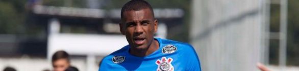 Corinthians empresta zagueiro Marllon ao Bahia até dezembro