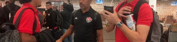 Com 19 jogadores relacionados, Vitória viaja para enfrentar o Londrina