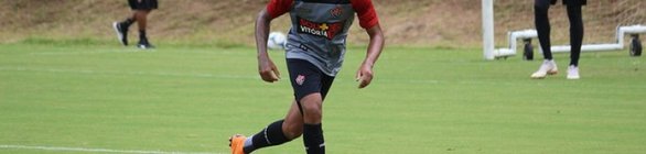 Laterais desfalcadas: Vitória tem mudanças nos lados para encarar o CRB