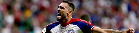 Gilberto entra no rol de maiores artilheiros do Bahia em um ano